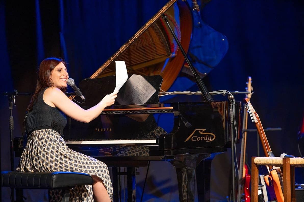 Veronica Mereu al pianoforte
